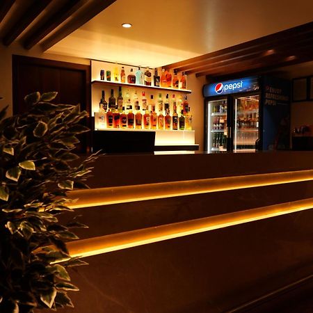 Uva Manish Hotel Kundapur Luaran gambar
