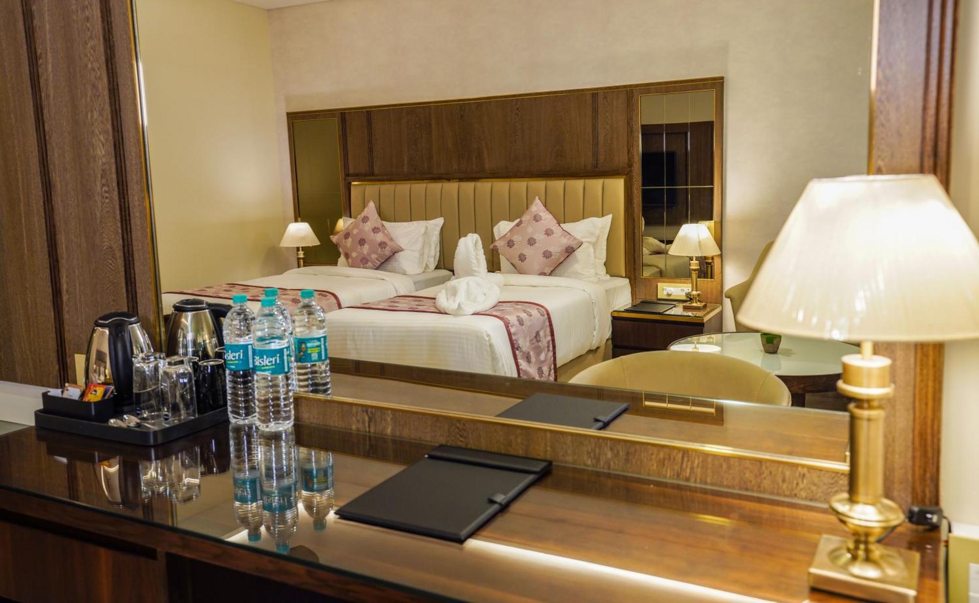 Uva Manish Hotel Kundapur Luaran gambar