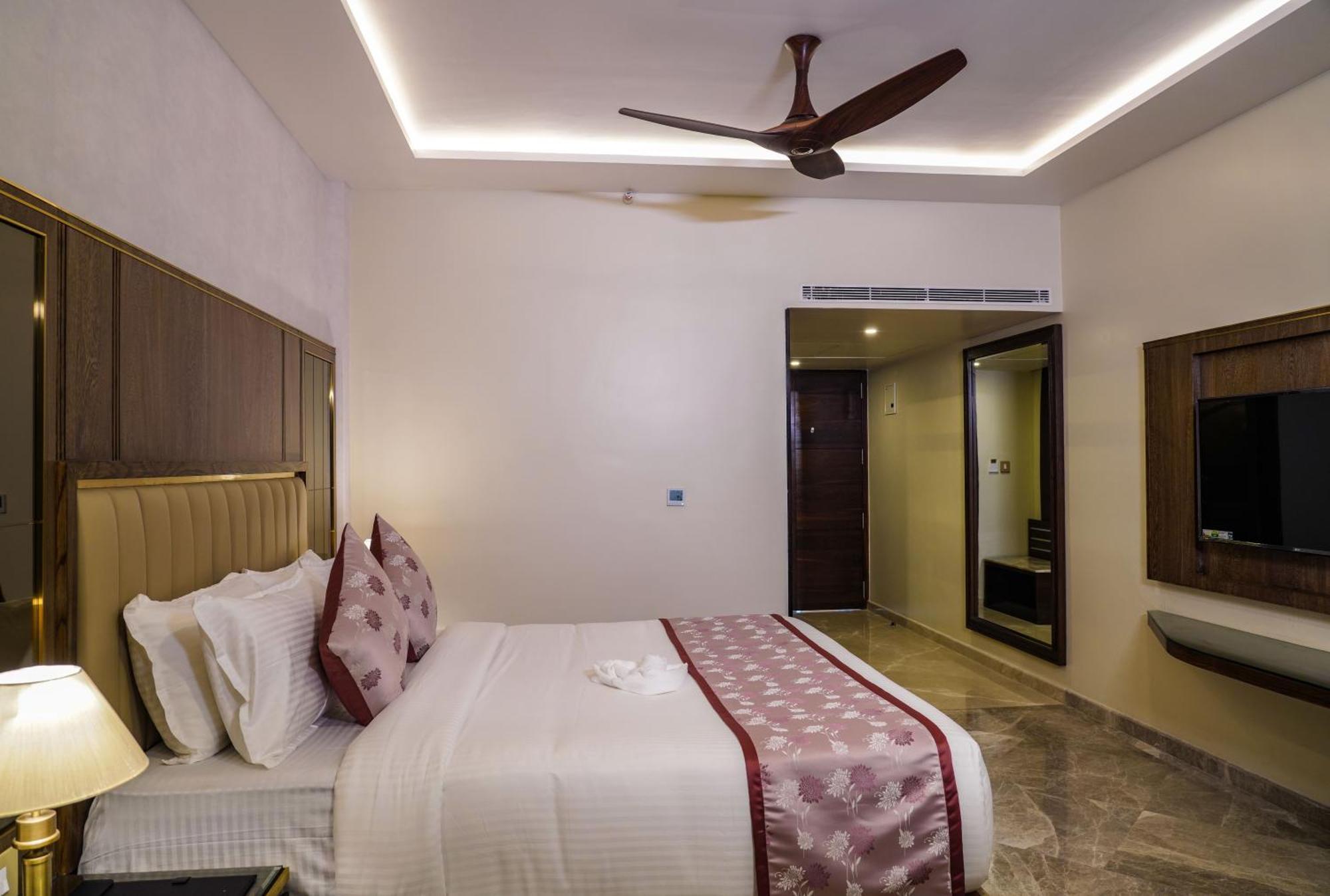 Uva Manish Hotel Kundapur Luaran gambar