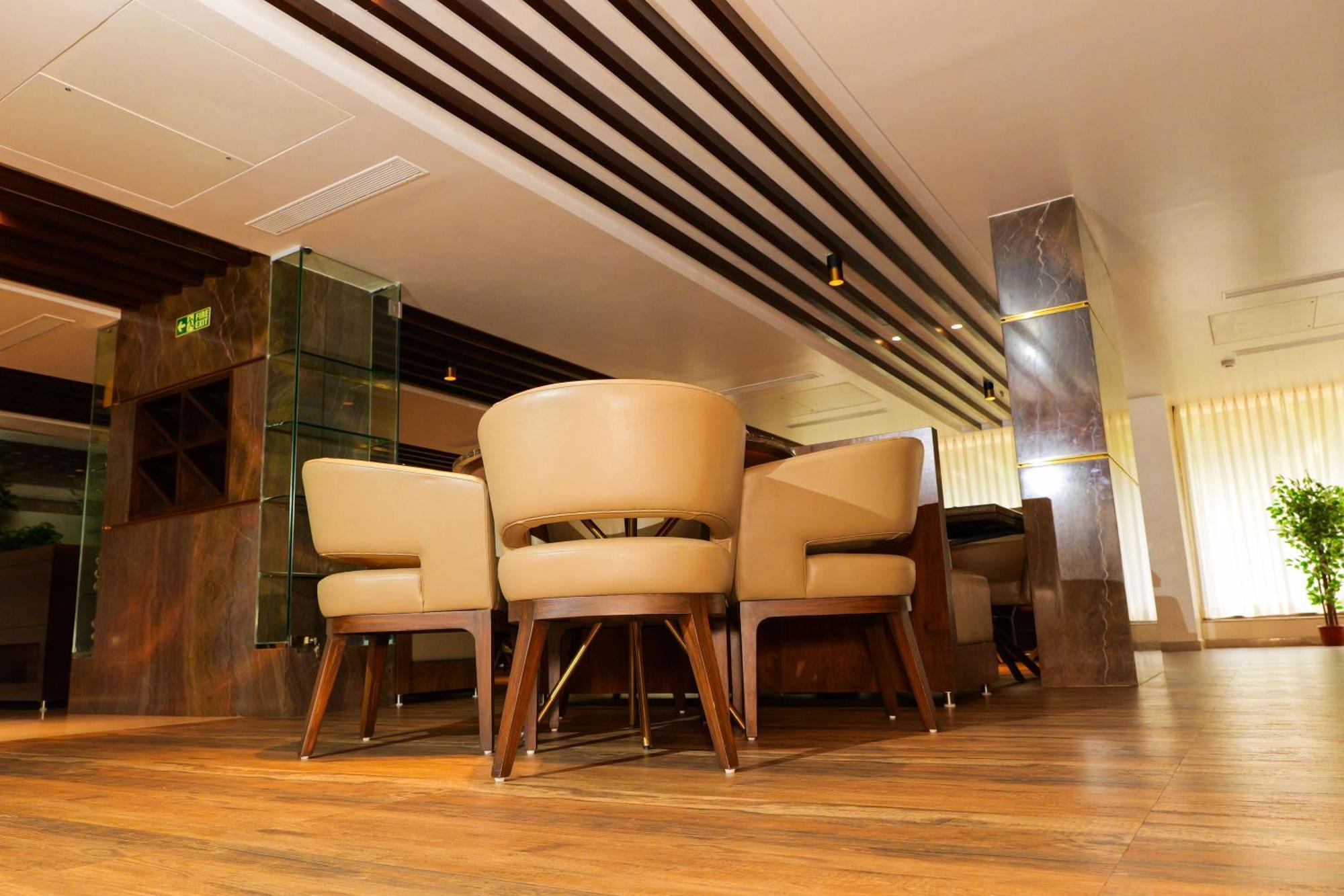 Uva Manish Hotel Kundapur Luaran gambar