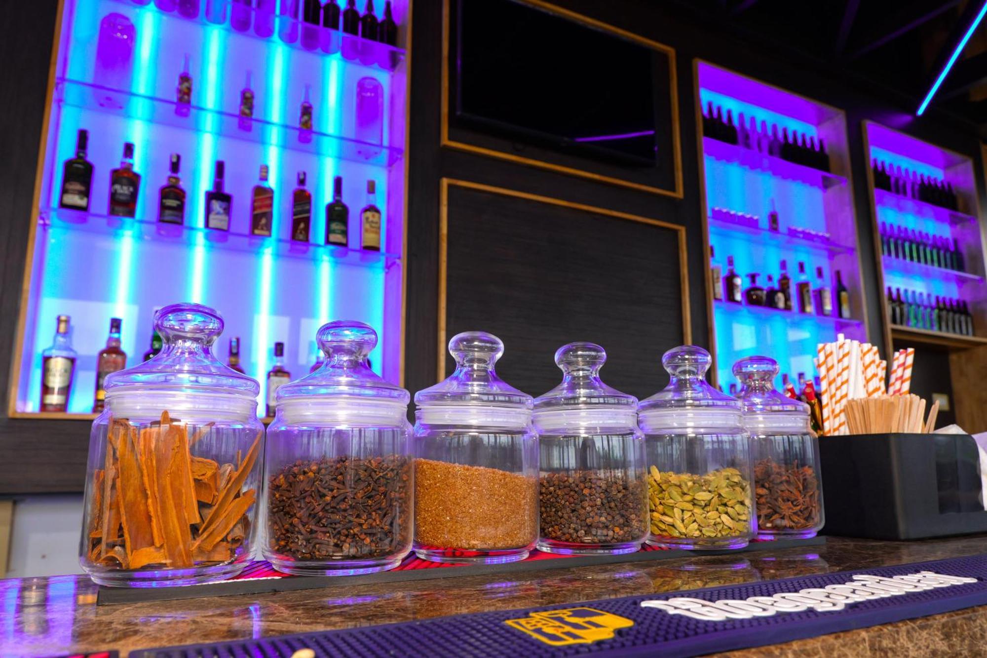 Uva Manish Hotel Kundapur Luaran gambar